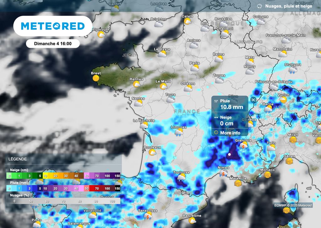 Strong thunderstorm rains Sunday in the south of the country. Strong thunderstorm rains Sunday in the south of the country.