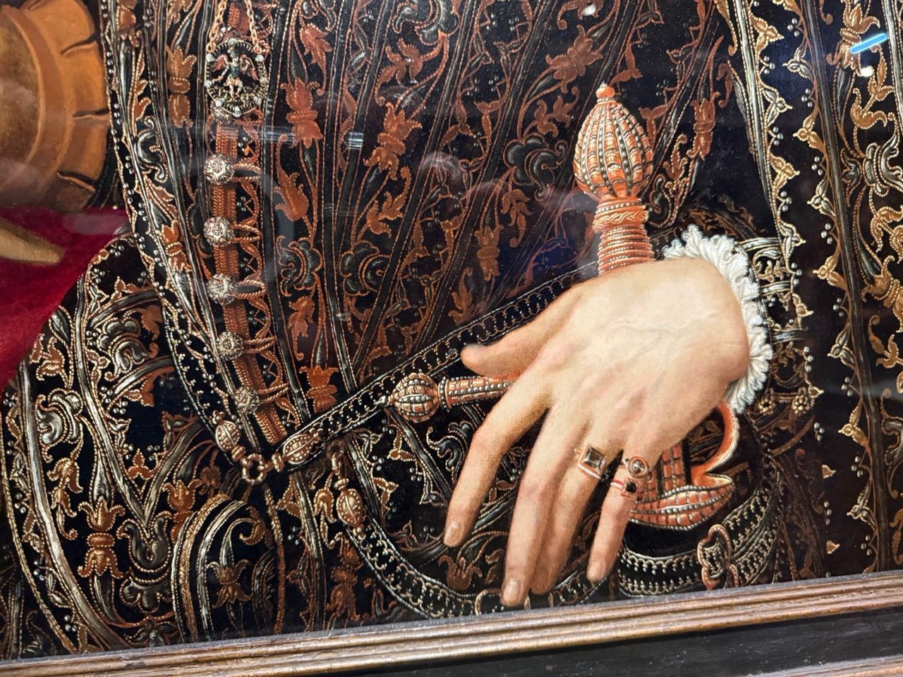 Detail of this bearer of a gentleman of 1575 by an anonymous French