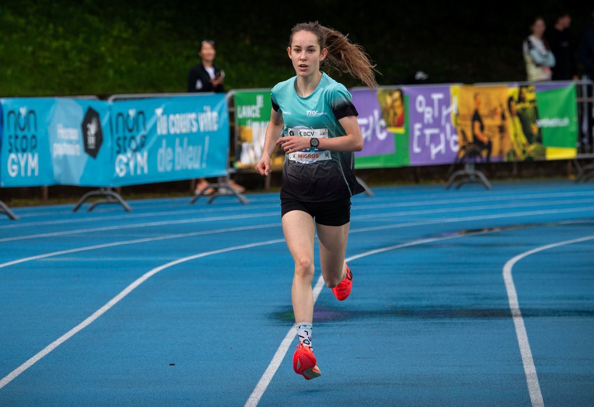 Aimie Decrausaz won the 4 km Women's race during the 20 kilometers of Lausanne. Aimie Decrausaz won the 4 km Women's race during the 20 kilometers of Lausanne.