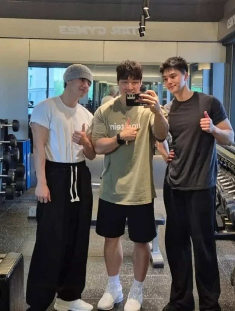 Taehyung, Jungkook and Song Kang in the gym: new photos panic fans Taehyung, Jungkook and Song Kang in the gym: new photos panic fans