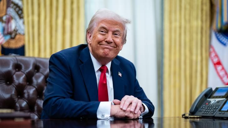 After two mandates of President of the United States, will Donald Trump end up joining orders?