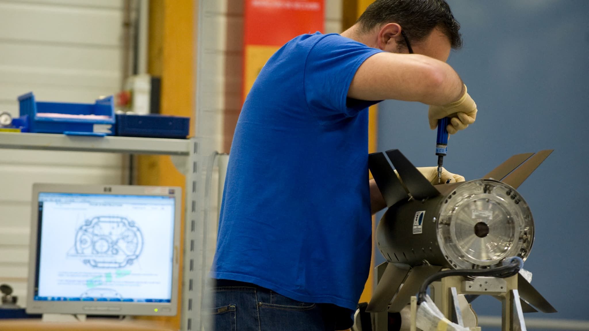 An employee works on the Air-Sol modular weapon manufacturing site (AASM) of the French Safran Sagem aerospace engineering factory in Montluçon, in the center of France, March 31, 2016. An employee works on the Air-Sol modular weapon manufacturing site (AASM) of the French Safran Sagem aerospace engineering factory in Montluçon, in the center of France, March 31, 2016.