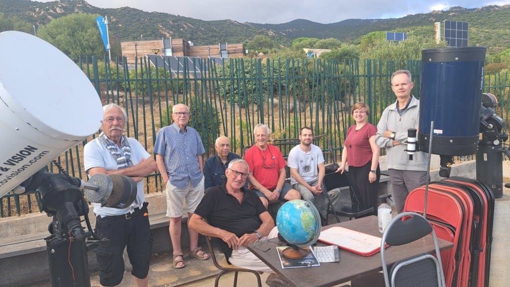 Part of the members of the Ajaccian amateurs club of astronomy. Here at the Vignola observatory.
