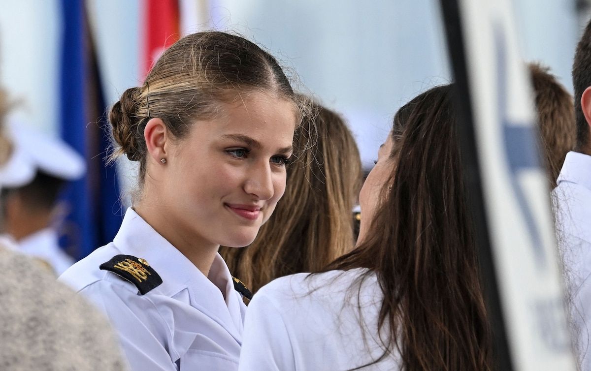 Spanish Crown Princess Leonor (L) is greeted by her mother Spain's Queen Letizia after disembarking from the Spanish Navy training ship Juan Sebastian de Elcano upon arrival at Amador Terminal Cruise in Panama City on May 3, 2025. (Photo by MARTIN BERNETTI / AFP)