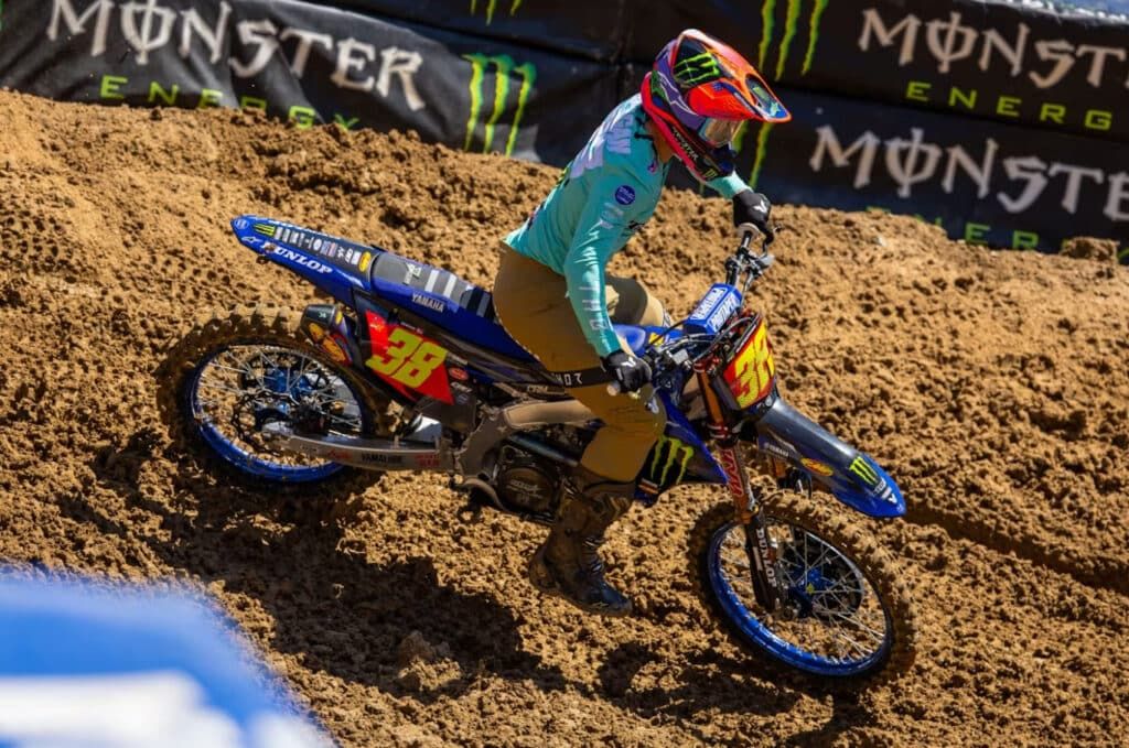 The red plate will not leave Haiden Deegan's motorcycle this season. © DR