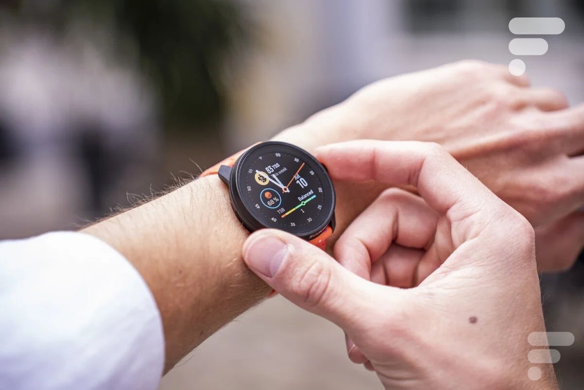 The SUUNTO RACE S for illustration