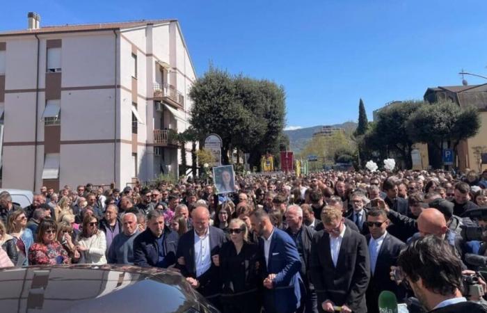 Feminicide Sula: funeral in Terni