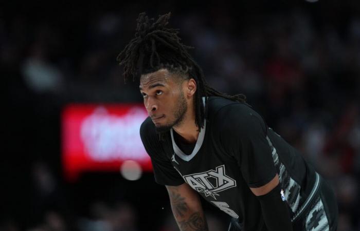 Stephon Castle goes from a slow start to an elite company while the Spurs rookie leaves a historic brand with 1,000 points and a rookie potential of the year.