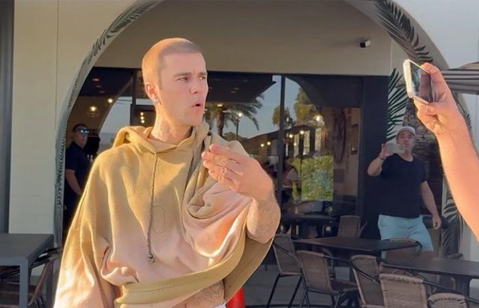 Justin Bieber Calls Out Coachella Photogs, Says They Only Care About Money