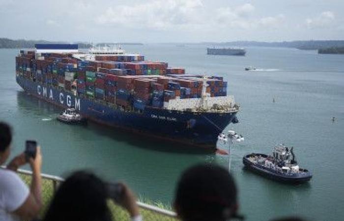 Panama makes concessions on its channel