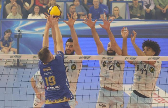 winner in the tie-break in Nice, Tours qualifies for the semi-finals