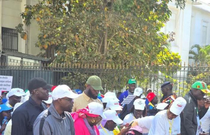 Ousmane Sonko protests against the begging of children and announces measures to end