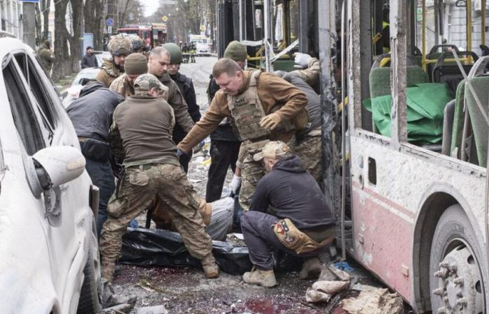 Volodymyr Zelensky urges the world to act after the deadly strikes on Soumy