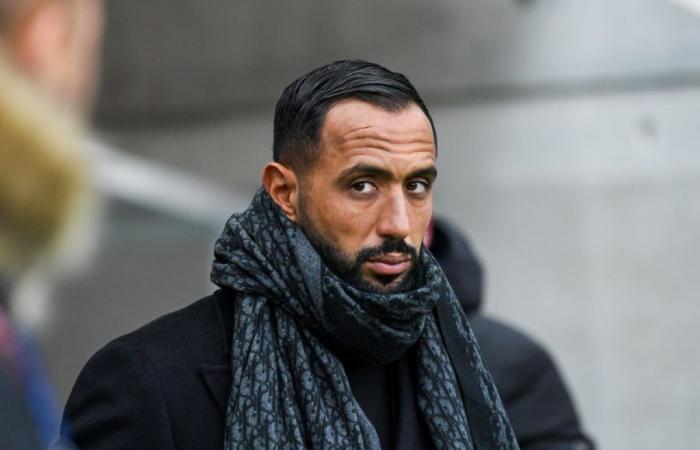 OM: Benatia is trying to convince a crack to sign!