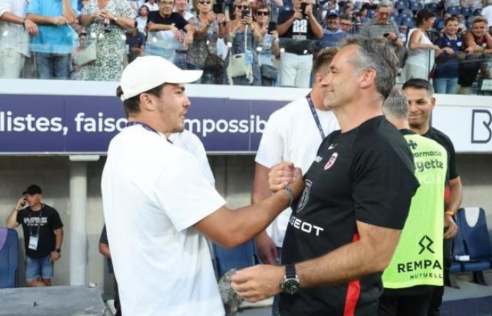 Dupont present with the Toulouse stadium during the victory against Toulon