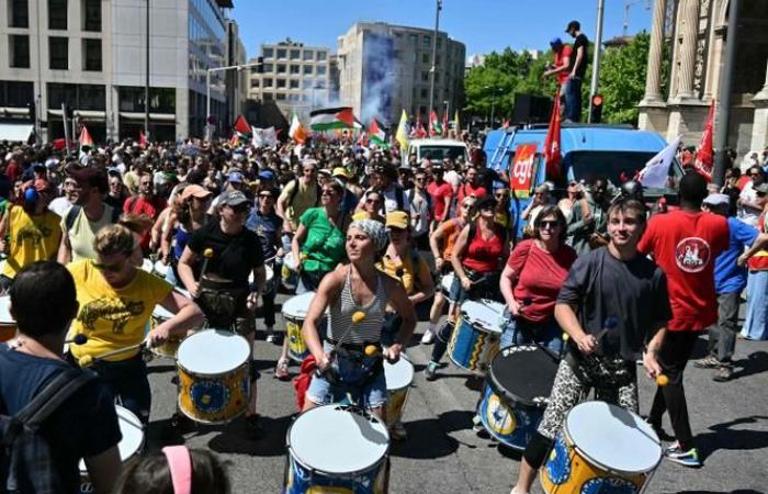 157,000 demonstrators throughout France according to the police, 300,000 according to the CGT; The Parisian parade marked by clashes around a PS stand