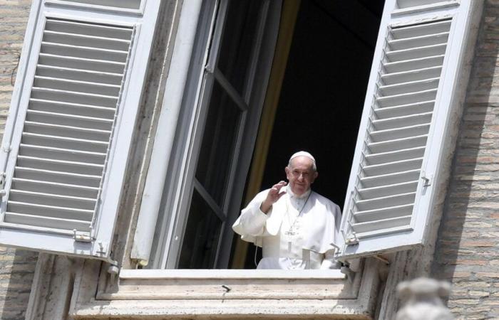 Pope Francis and L’Amour des Books, without censorship and to fight the violence of the screens