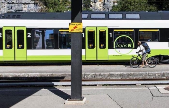 The direct rail line between Neuchâtel and La Chaux-de-Fonds delayed by three years-RTS.CH