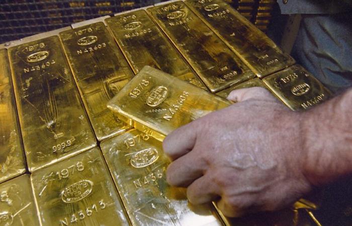Does smuggling gold also land in Switzerland?