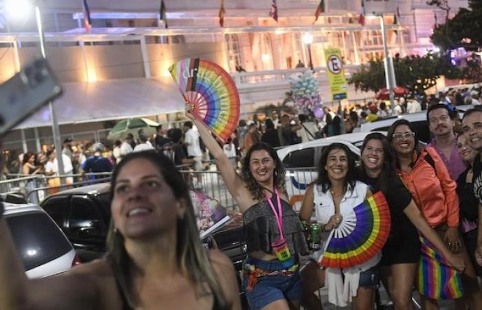 Lady Gaga ignites the scene in a Megacaconcert in Rio