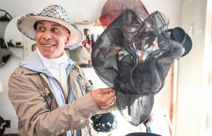 In the intimacy of Elvis Pompilio, a modist of stars and crowned heads