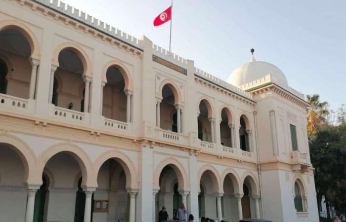 A century and a half of history of the Sadiki college at the International Book Fair of Tunis – the press of Tunisia