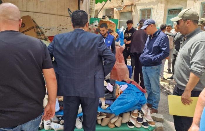 Al Hoceima .. a campaign to release the public domain that brings the system to the city streets