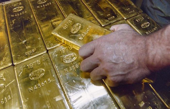Does smuggling gold also land in Switzerland?