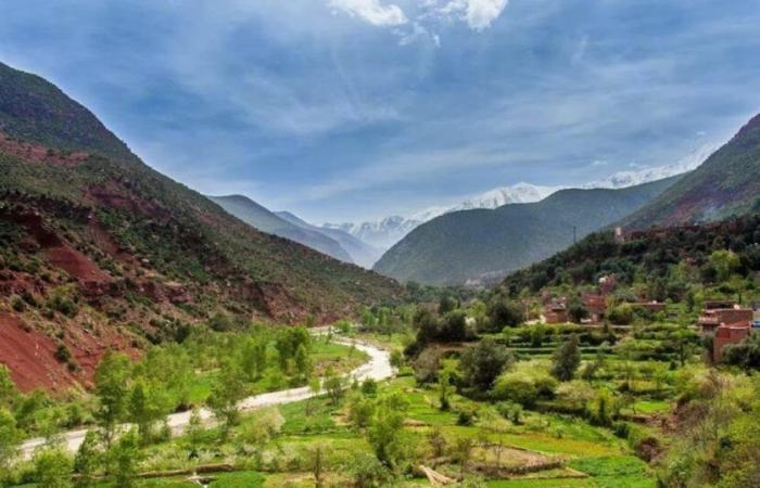 Weather report. Temperatures up on the far south of the country, the Atlas and the Mediterranean, and slightly drops elsewhere, this Sunday, May 4